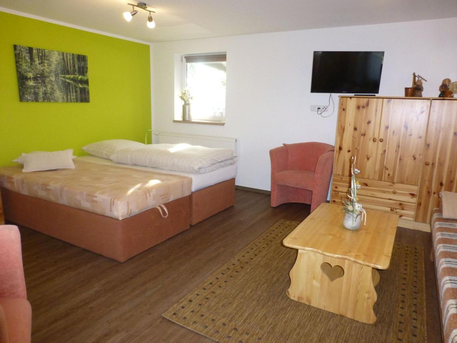 An Den Linden Apartment *